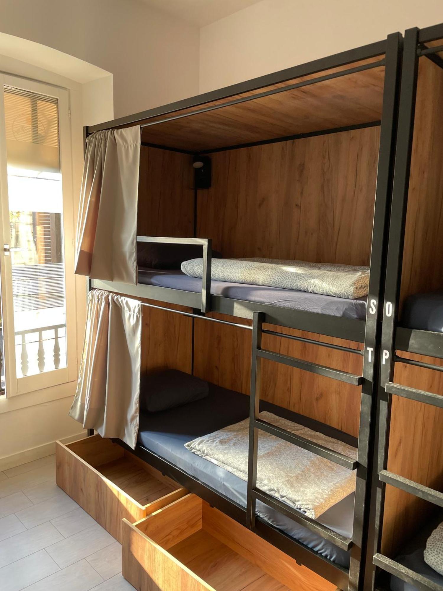 Downtown River Hostel - San Sebastian