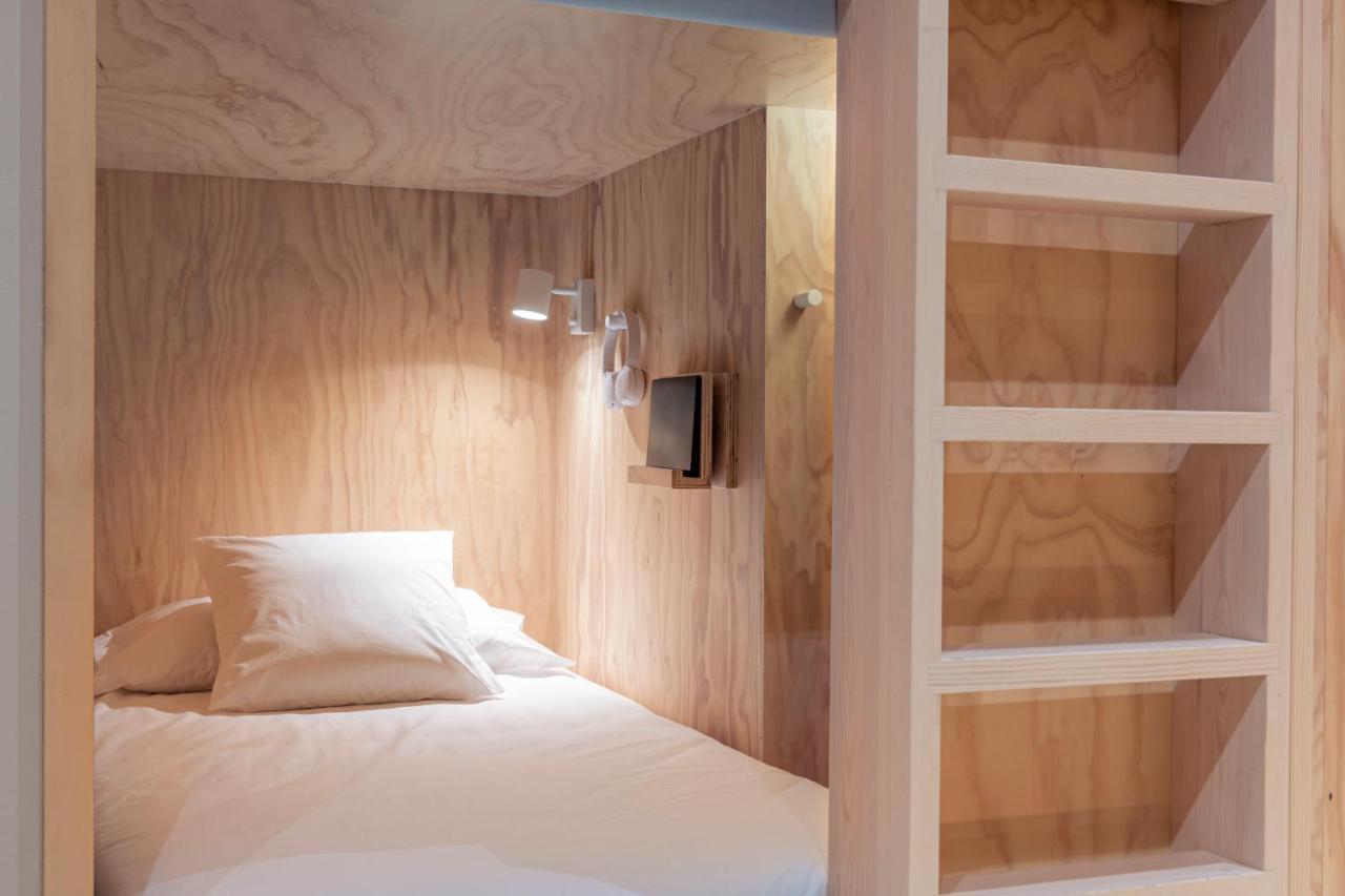 Colo Colo Hostel - Single Private Beds - San Sebastian